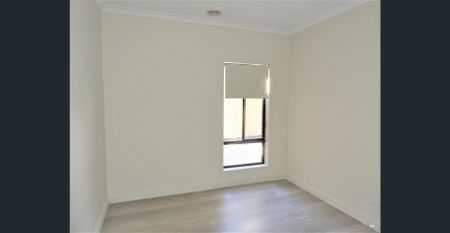 4 Bedroom Whitebox Rise Estate - Photo 4