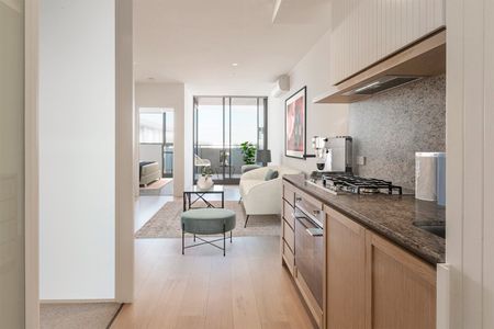 Relaxed, centrally located living at its best - Photo 2