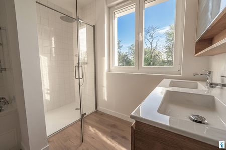 Location Maison 8 pièces 164m² LE MESNIL ESNARD 76240 - Photo 5