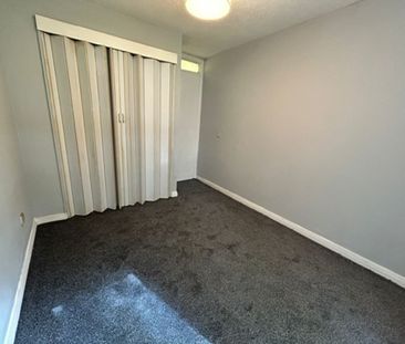 1 Bedroom Property To Rent - Photo 5