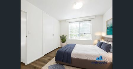 FULLY RENOVATED 1 BEDROOM APARTMENT - Photo 2