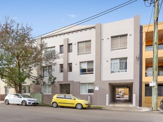 8/17-19 Renwick Street, Leichhardt NSW 2040 - Apartment For Rent | Domain - Photo 1