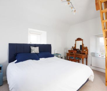 3 bedroom semi-detached house to rent - Photo 5