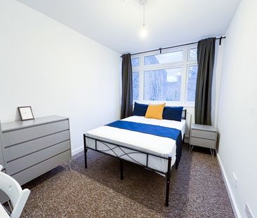 Room in a Shared House, Windsor Crescent, HA9 - Photo 6