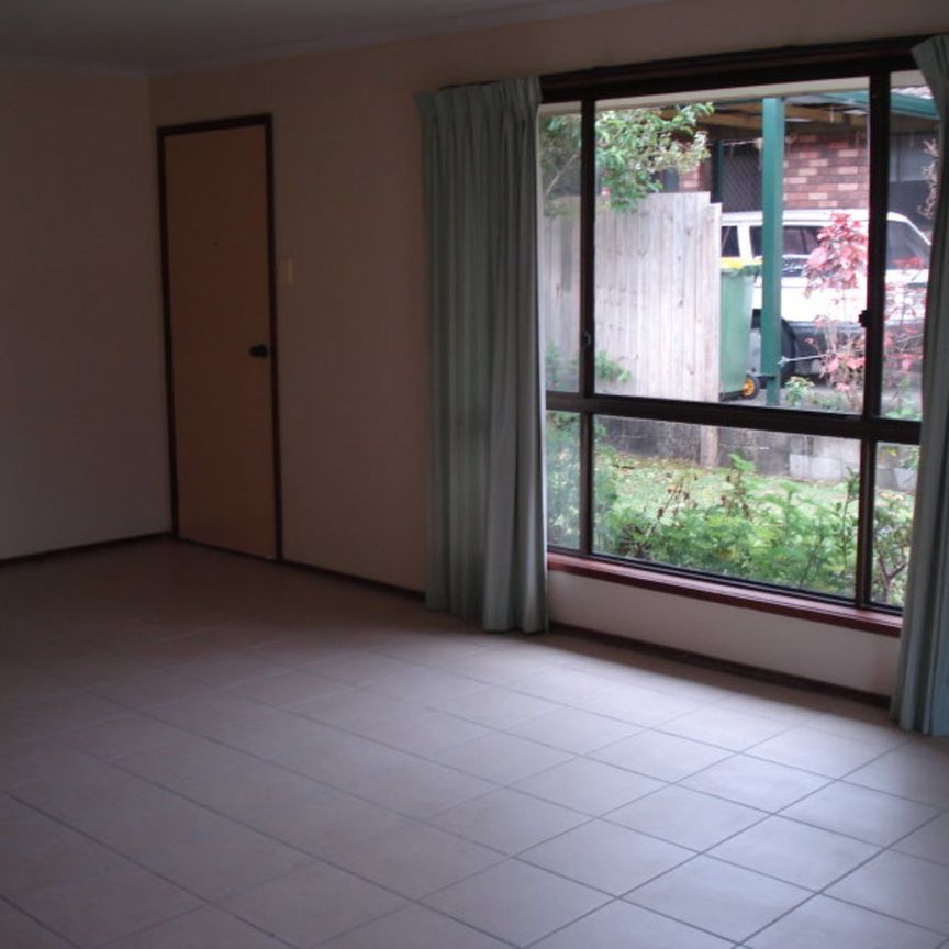 Neat and tidy - 3 Bedroom Stand Alone House in a Complex - Photo 1