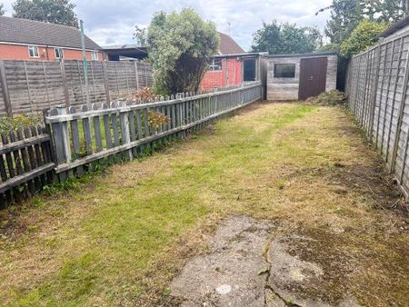2 bedroom terraced house to rent - Photo 4