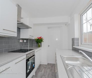 3 bedroom terraced house to rent - Photo 4