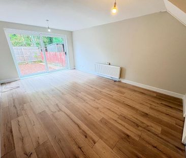 2 bedroom end of terrace house to rent - Photo 1