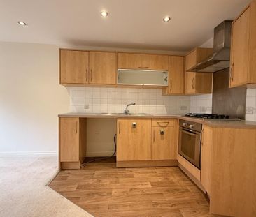 2 bedroom ground floor flat to rent - Photo 4