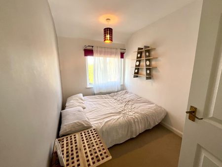 3 bedroom semi-detached house to rent - Photo 4