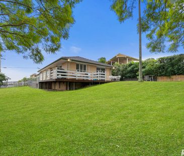 Located Near Everything! The Perfect Family Home! - Photo 5