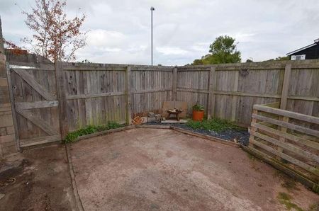 Wern Gifford, Abergavenny, NP7 - Photo 2