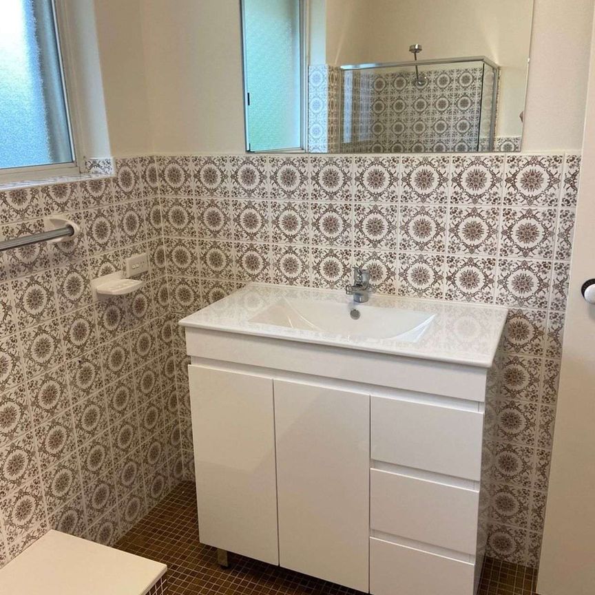 Spacious Four Bedroom Family Home in Quiet Location - Photo 2