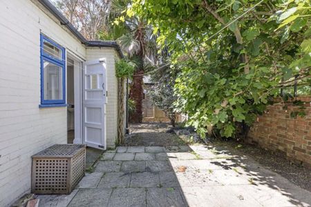 1 Bed Flat, Tooting, SW17 - Photo 4