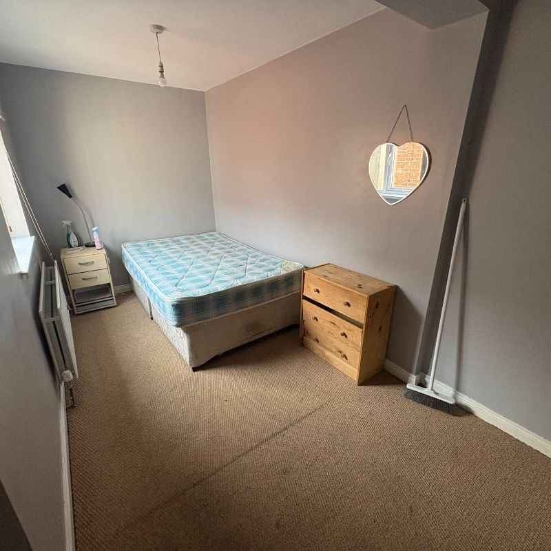 10 Maryville Avenue, Belfast BT9 7HE - Photo 1