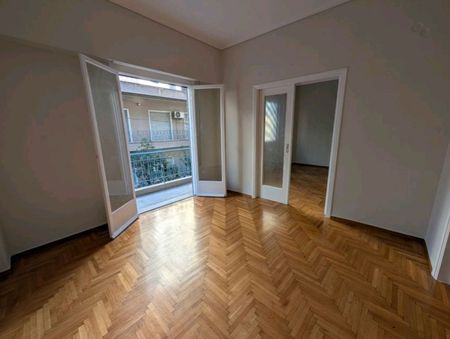 Ενοικίαση κατοικίας, 63 τ.μ., Αθήνα, 560 € - Photo 2