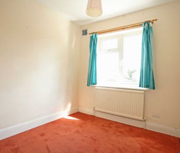 Price £2,000 pcm - Available Now - Unfurnished - Photo 1