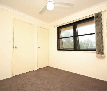 “Super Neat and Tidy Townhouse in Small Complex” - Photo 5