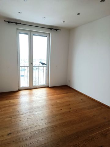 Zwenkau - Küchenliebhaber aufgepasst!!! - Tolle 3 Zi. Whg. mit großem Balkon, Parkett, FBH, und EBK! - Photo 3