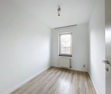 Rustig gelegen app met ruim terras en garagebox - Photo 4