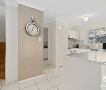 Walking to Woolworths Shopping center - Photo 6