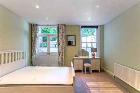 An Exceptional Furnished Residence in the Heart of Clifton. - Photo 5