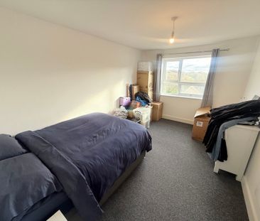 Newton Road, Yeovil, Somerset - Photo 2