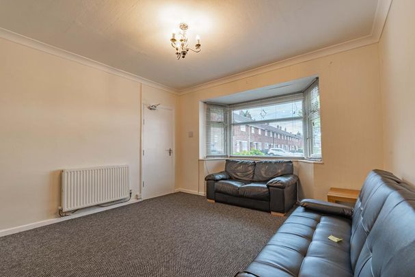 3 bedroom semi-detached house to rent - Photo 1