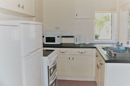 24 Oxford Street - Great Specification & Heart of the Student Triangle Loughborough - Photo 4