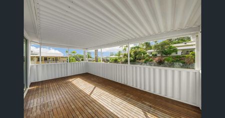THE PERFECT FAMILY HOME - AVAILABLE NOW! - Photo 4