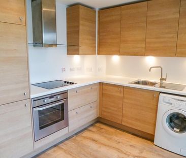 A 1 Bedroom Flat in St James Walk GL50 3UE - Photo 2