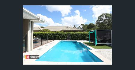 MAGNIFICENT FAMILY HOME WITH LUXURY FINISHES & RESORT-STYLE POOL - Photo 3