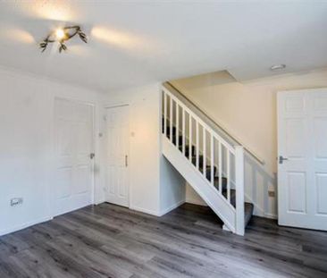 2 bedroom semi-detached house to rent - Photo 4