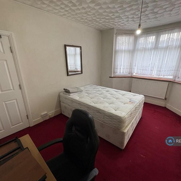 5 bedroom terraced house to rent - Photo 1