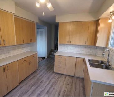 22, avenue Aubry, St-Sauveur à louer - Photo 2