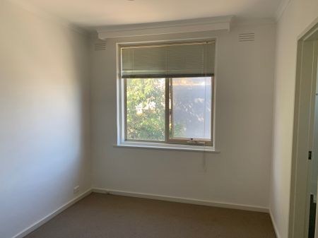 4/30 Westbury Street ST KILDA EAST - Photo 3