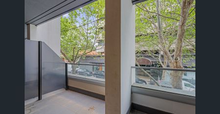 Amazing 2 Bedroom Apartment! - Photo 5