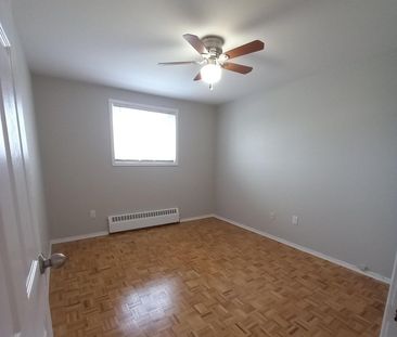 421 West Street, Orillia - Photo 5