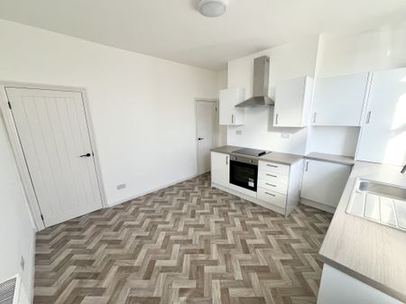 Aberford Road, Wakefield, Stanley - Photo 2