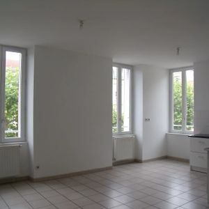 Location Appartement 3 pièces 59m² VALENCE 26000 - Photo 2