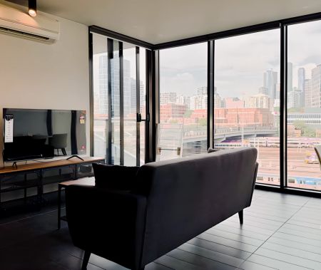 2 Bed 1 Bath - Photo 4