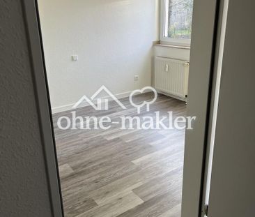 Attraktive und vollständig renovierte 2-Raum-Erdgeschosswohnung mit... - Photo 1