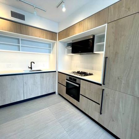 Amazing one bedroom apartment near Joyce station - Photo 3