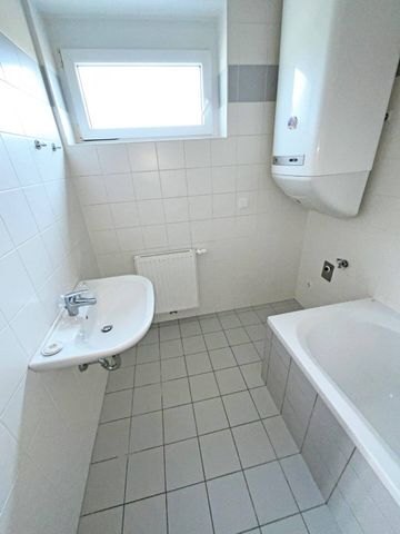 3-Zimmer im 1. Obergeschoss mit guter Aussicht - Photo 5