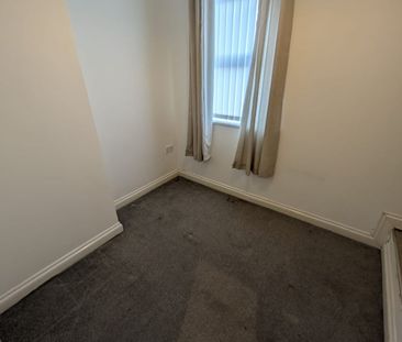 2 Bed Terraced House, Yelverton Road, CH42 - Photo 1