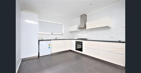 Sleek and modern design. - Photo 5