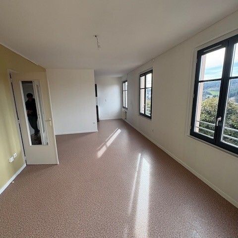 T2 Thizy-les-Bourgs - Photo 1