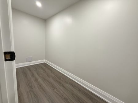 For Lease - 39 Crofting Crescent, Markham, Ontario - Photo 2