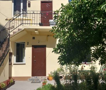 De închiriat apartament în centru - Fotografie 4