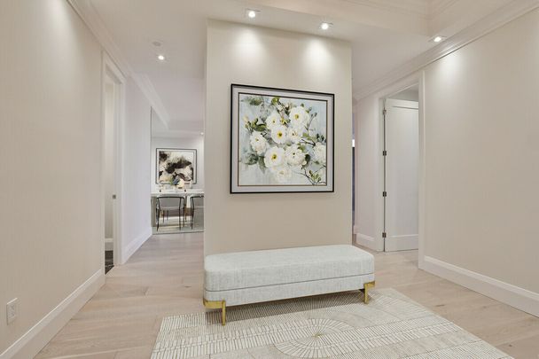 30 Bernard Ave, ON, Toronto - Photo 1